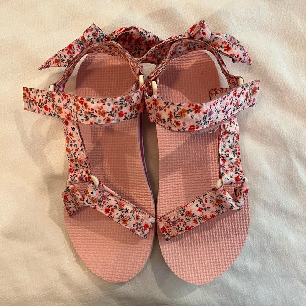 Floral Pink Sandals | Adjustable Bow Straps | Size 6